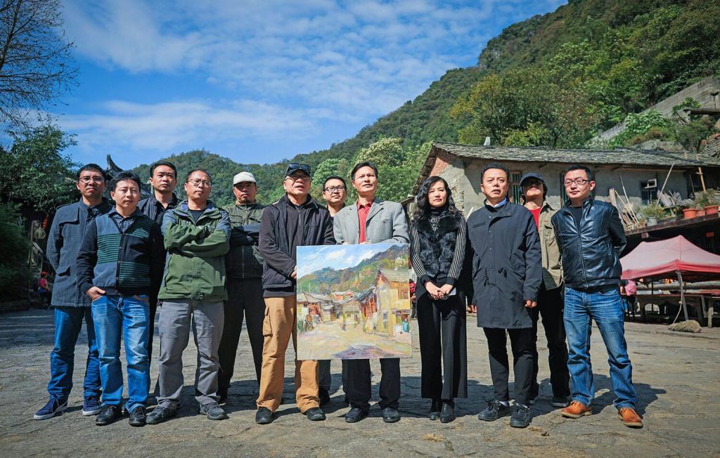 中央美术学院张峻明教授到安顺学院讲学